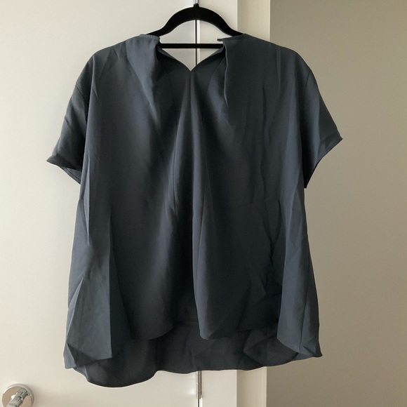 Uniqlo blouse - Picture 3 of 5